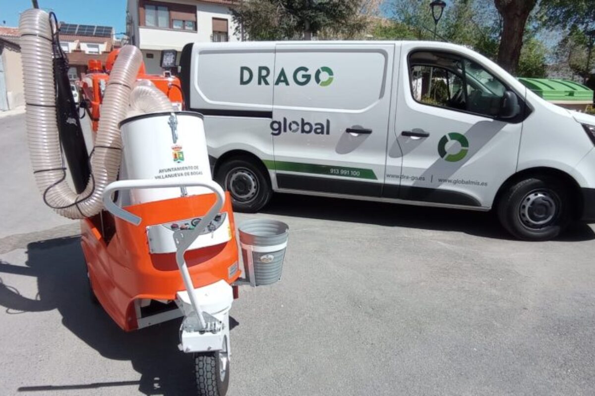 Drago entrega un aspirador de residuos Kademe FTH 240 Plus en Villanueva de Bogas, Toledo