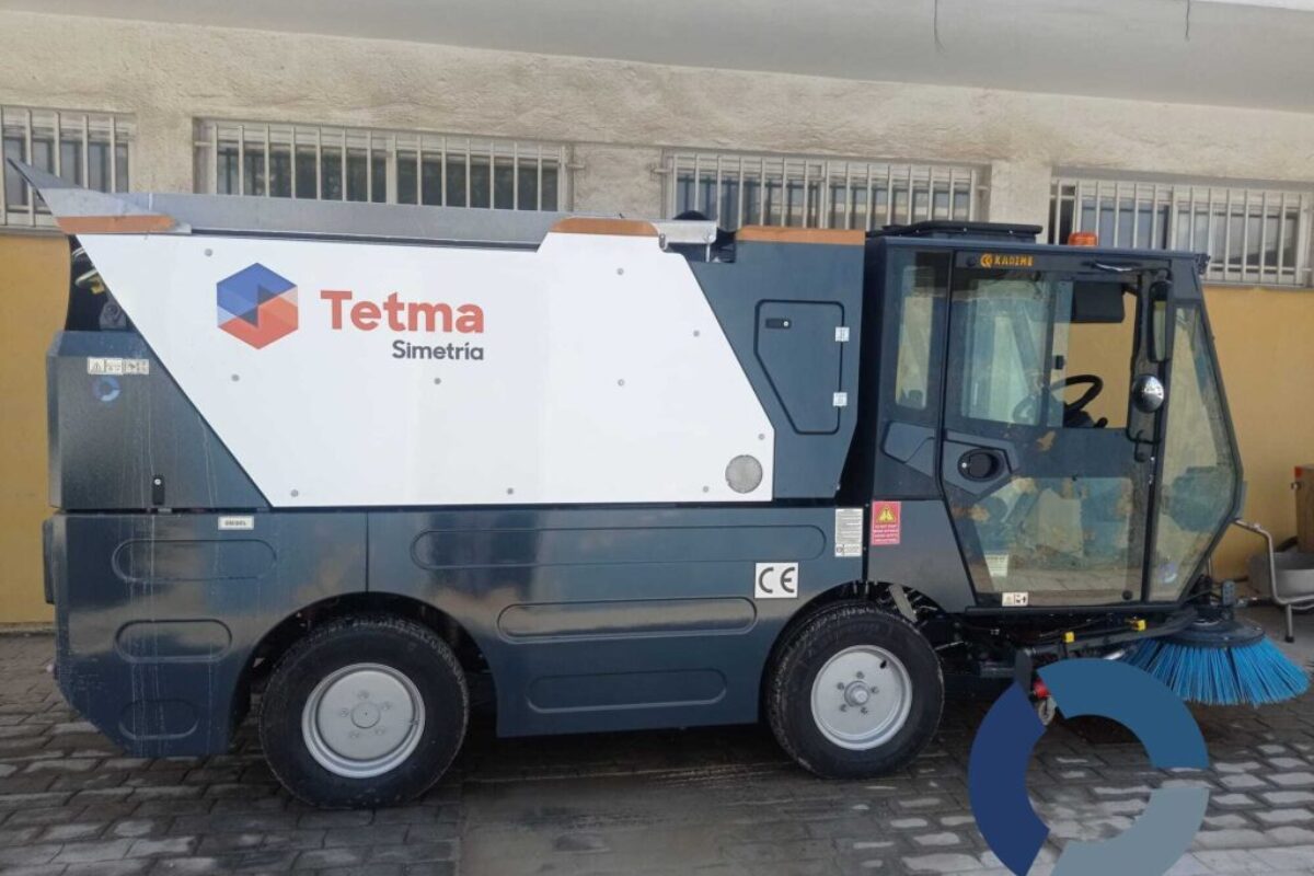 Global, Grupo Drago, entrega una barredora Kademe G250 a Técnicas y Tratamientos Medioambientales (TETMA) y forma a sus técnicos
